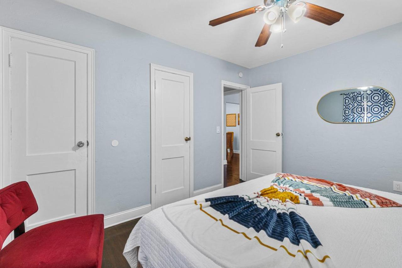 Steps To Beach & Downtown! Spacious Beach Bungalow #2 Лейк Уърт Екстериор снимка