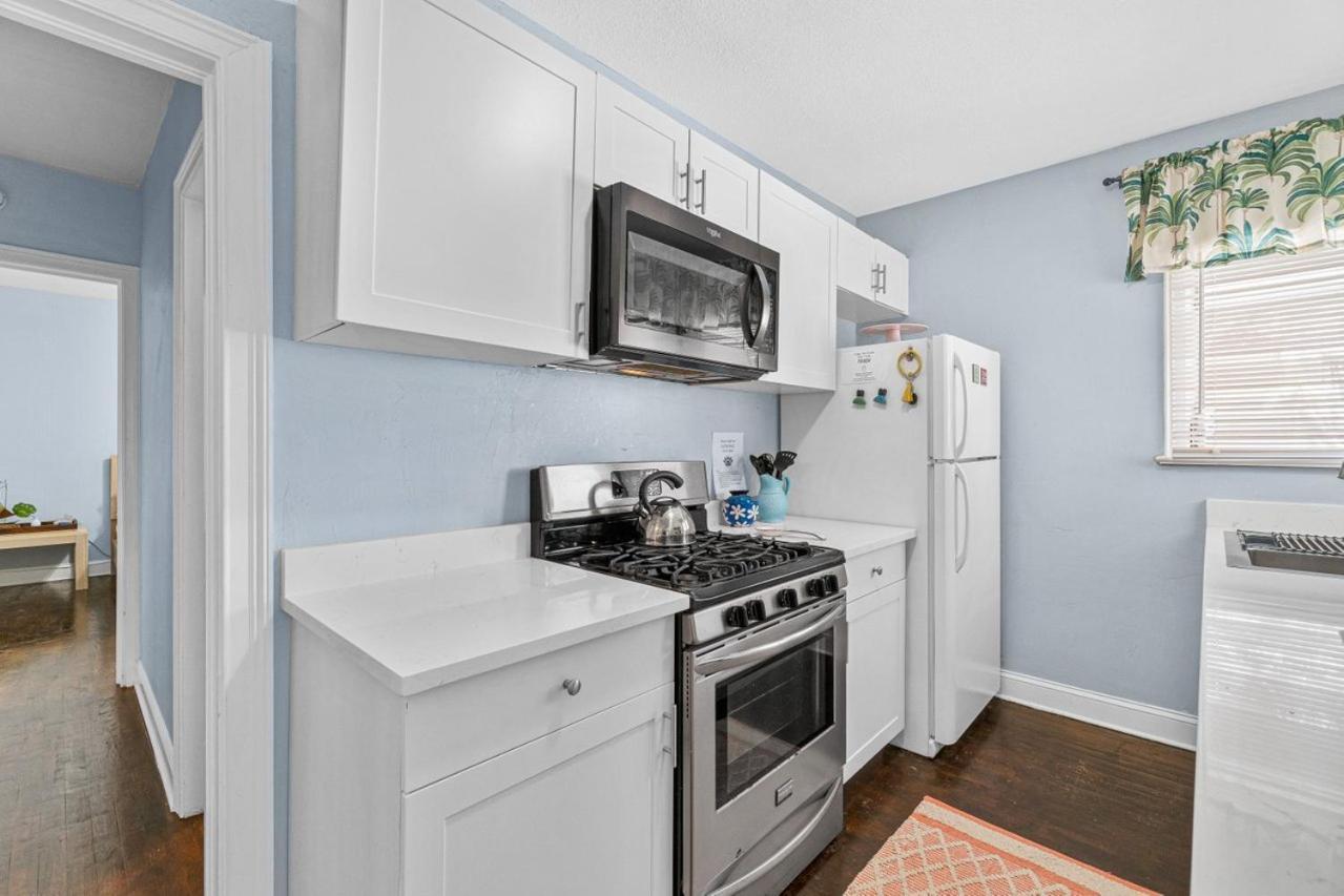 Steps To Beach & Downtown! Spacious Beach Bungalow #2 Лейк Уърт Екстериор снимка