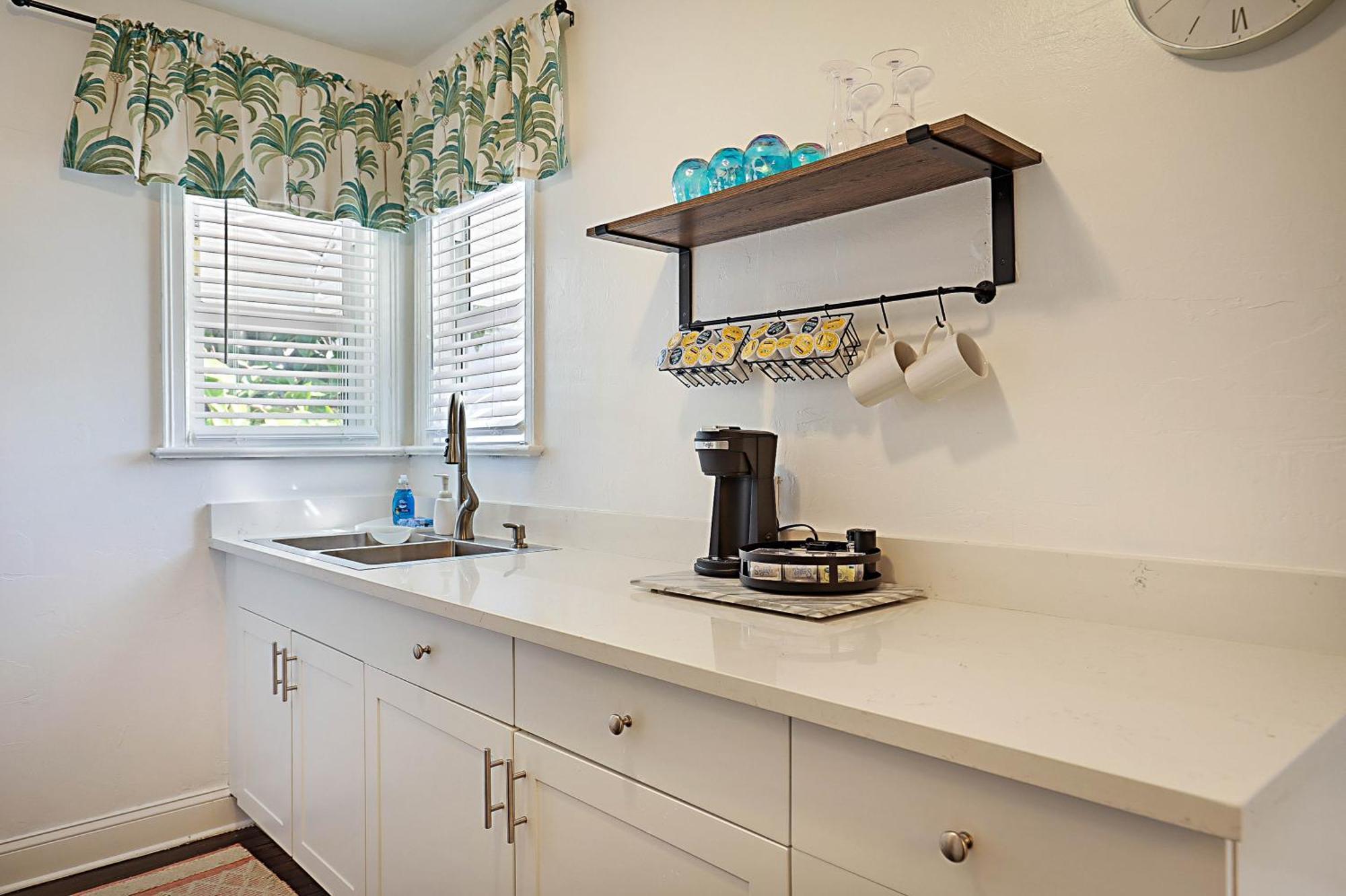 Steps To Beach & Downtown! Spacious Beach Bungalow #2 Лейк Уърт Екстериор снимка